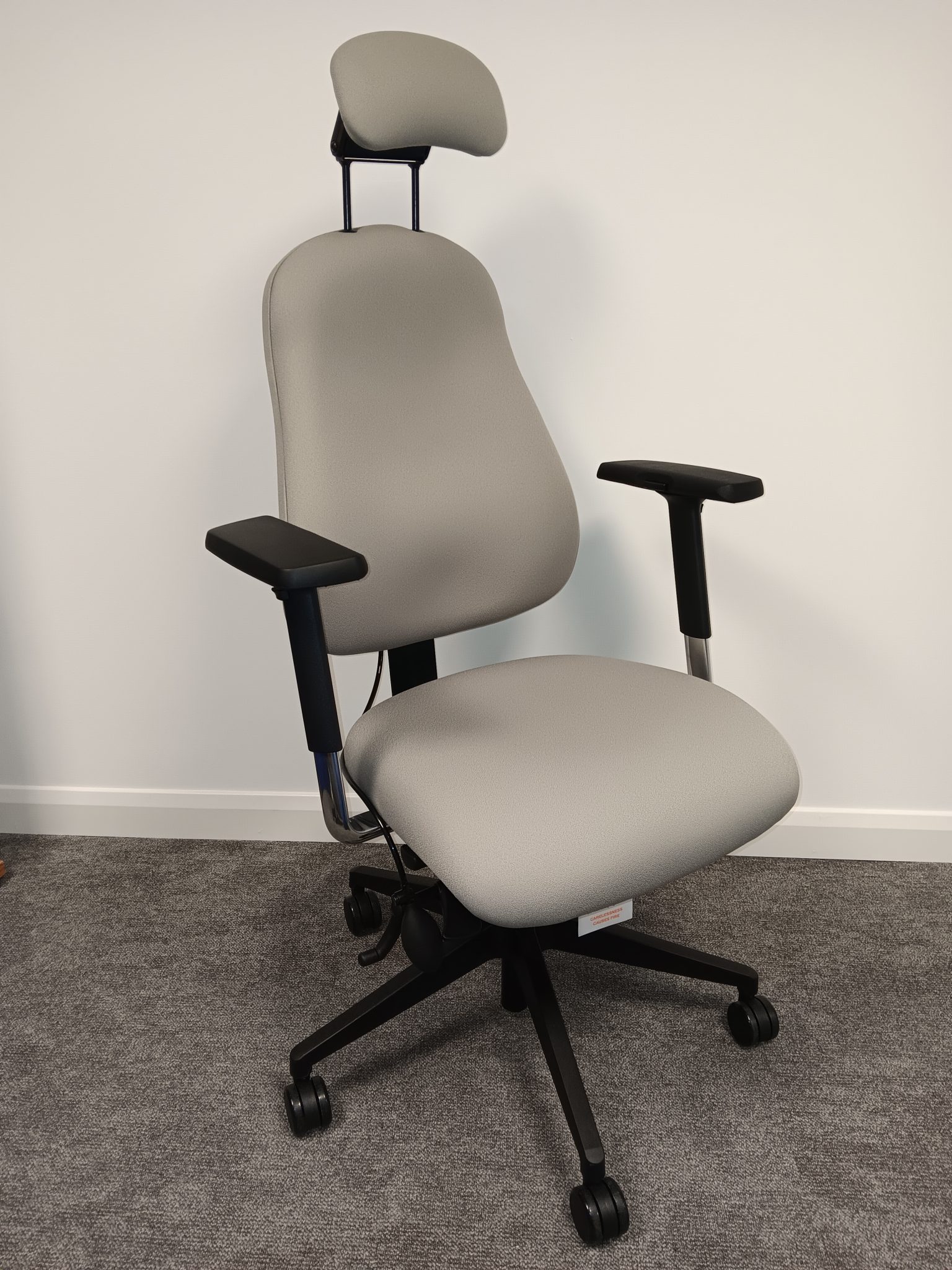 RS74 Ergonomic Office Chair - Image 8