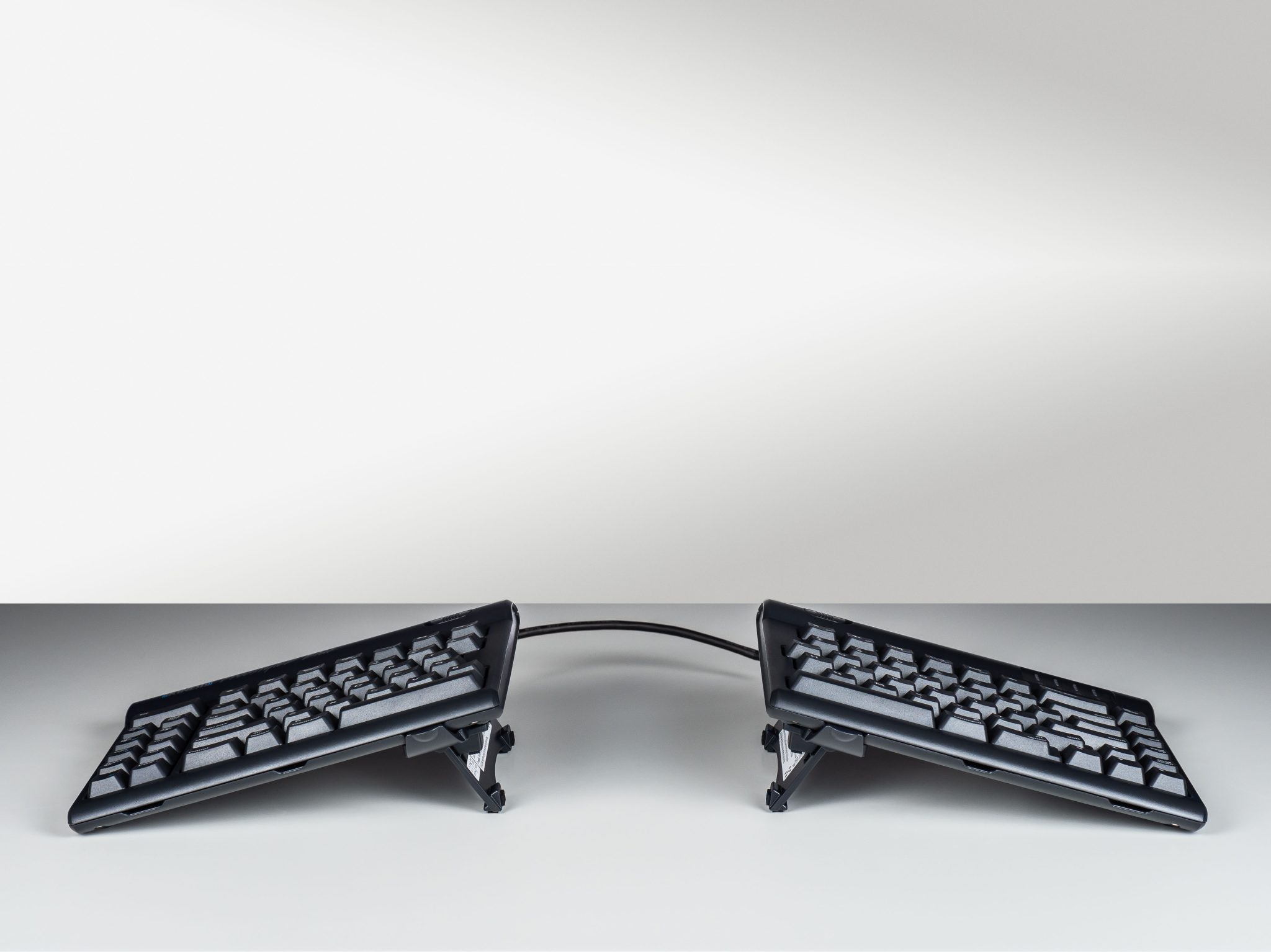 Kinesis Freestyle2 Keyboard with V3 Kit - Image 4