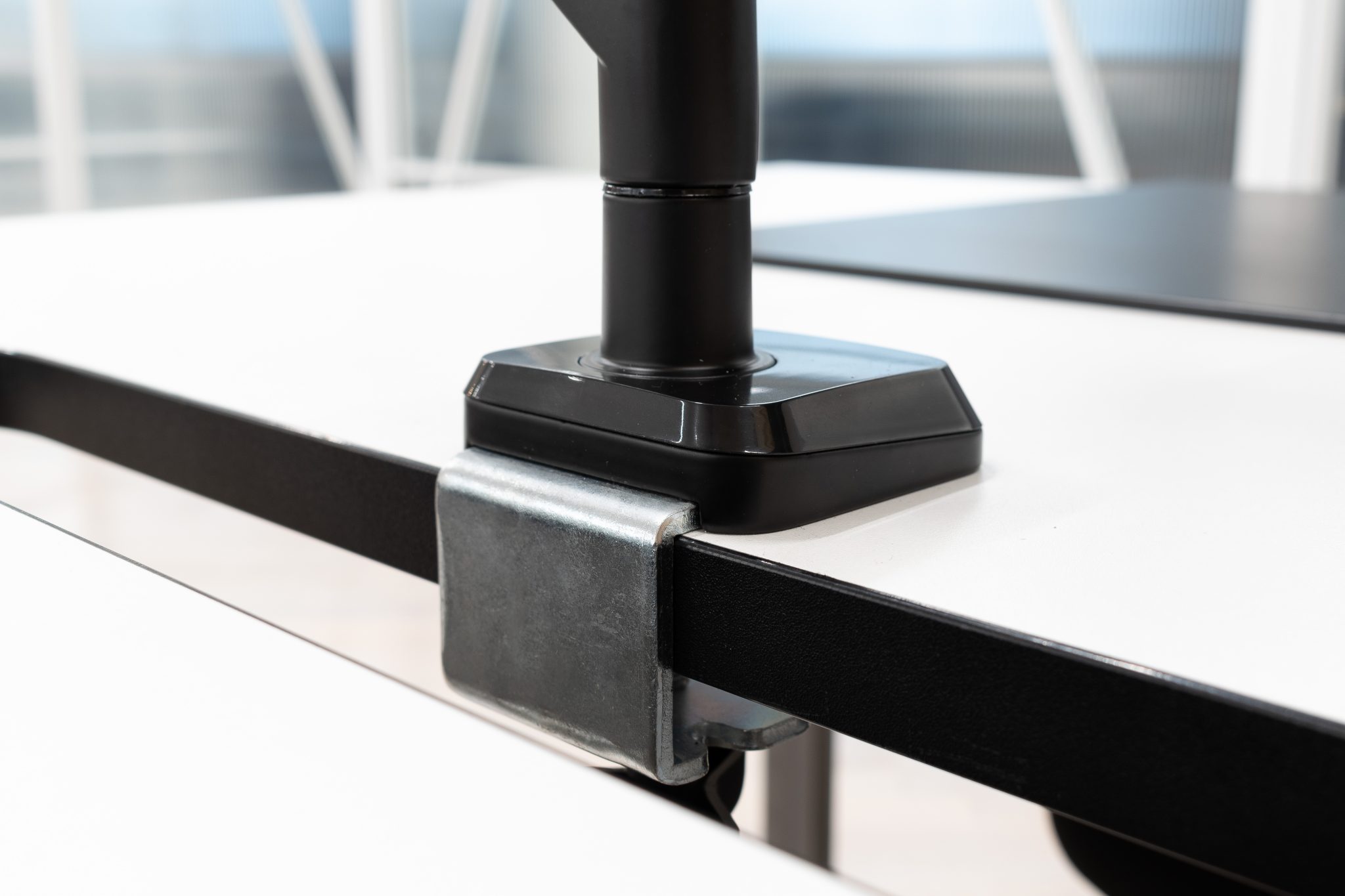 Move Double - spring monitor arm - Image 3