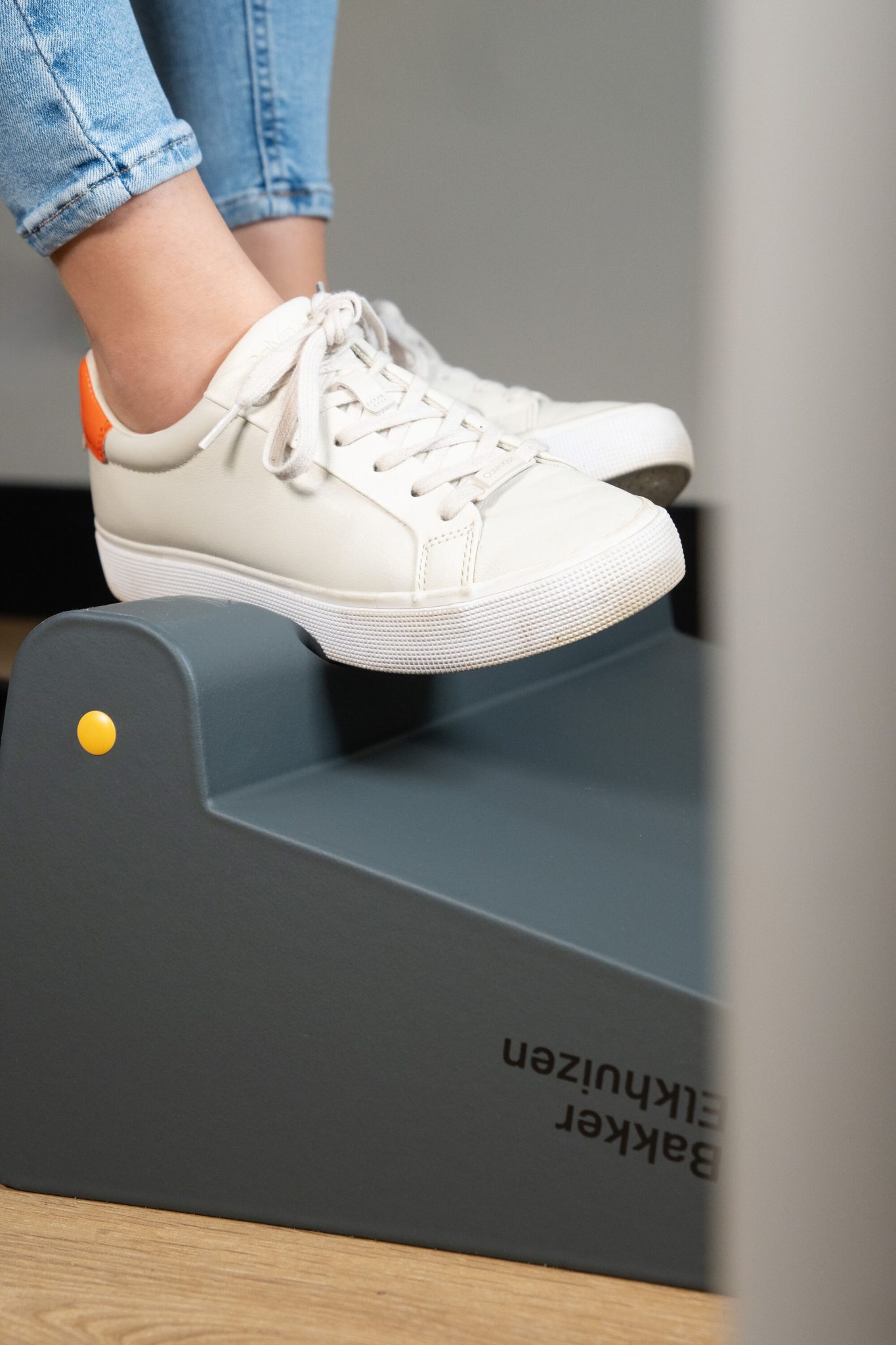 BakkerElkhuizen FootRest No. 3 - Image 7