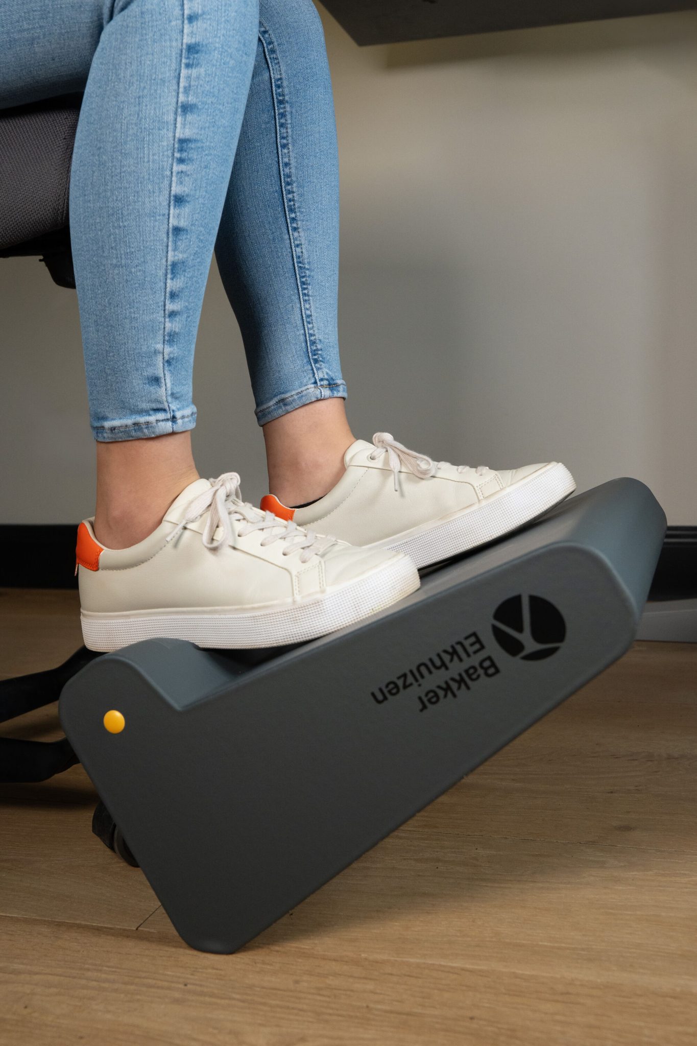 BakkerElkhuizen FootRest No. 3 - Image 5